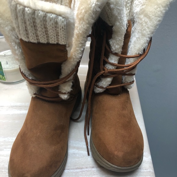 Liz Claiborne Clinton Winter Boots - Picture 1 of 7